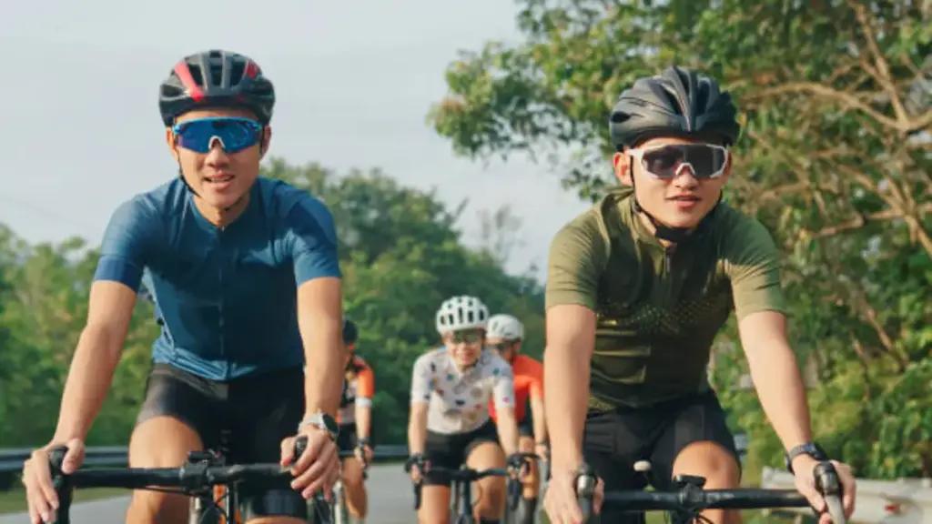 Running and Cycling Sunglasses Frame Design and Fit