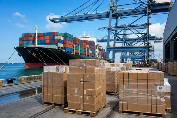 Sports eyewear order shipping and delivery